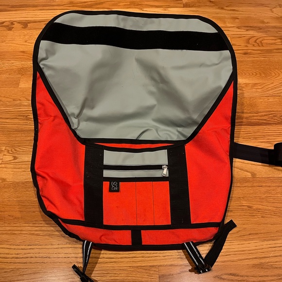 Chrome Industries Custom Messenger Bag - Picture 3 of 4